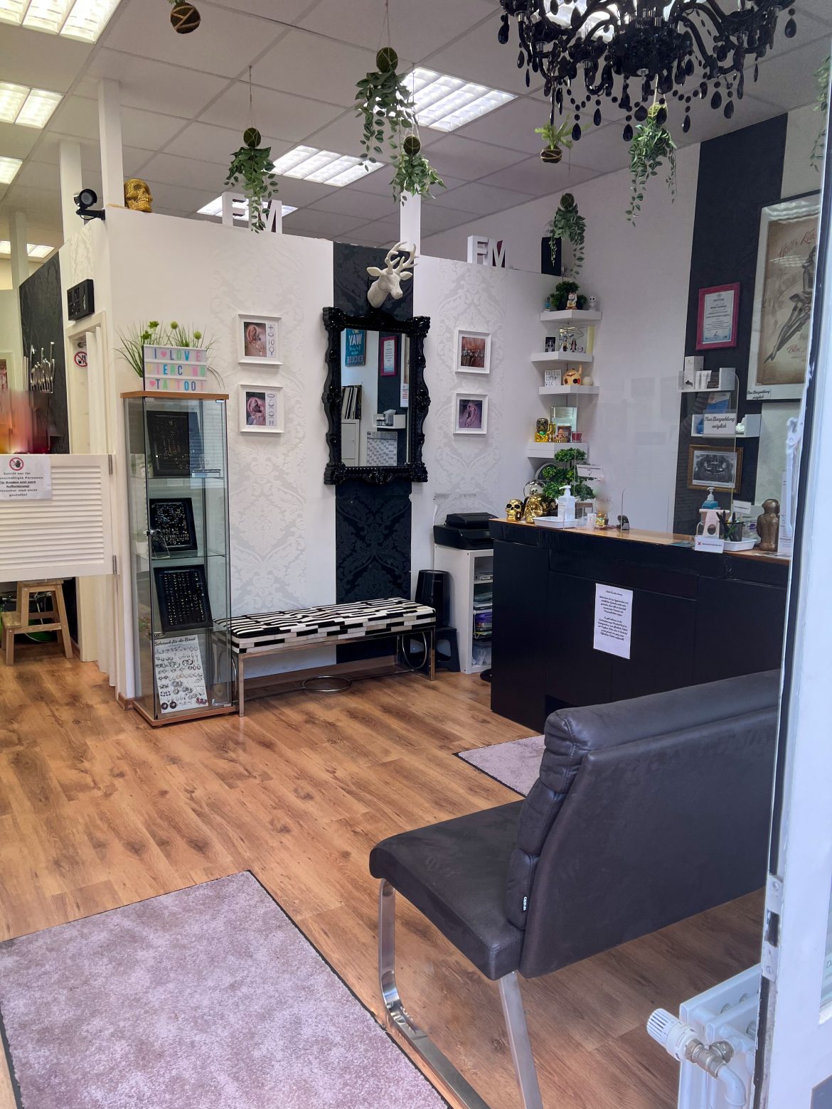 Frollein M. Piercing & Tattoo Hamburg