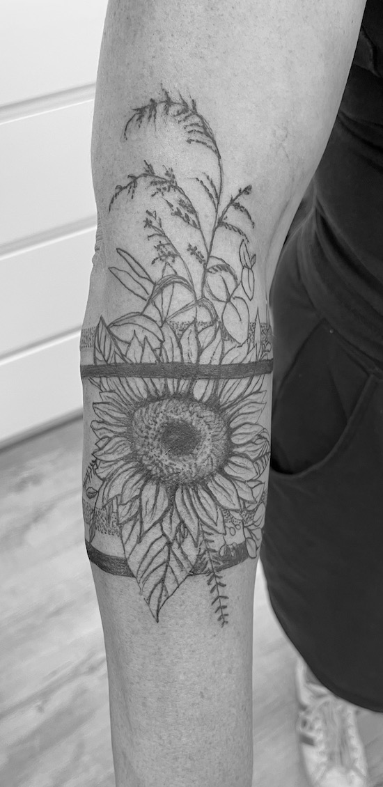 Sonnenblume, Gräser Tattoo, Frollein M.Piercing & Tattoo Hamburg